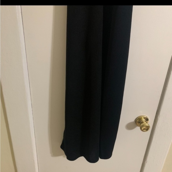 Nasty Gal Black V-Neck Jumpsuit Size 6 - Picture 4 of 10